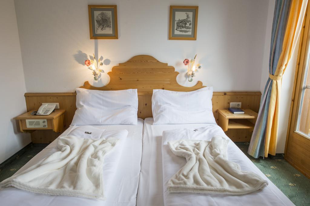 Gutshof Wolfgangsee Resort & Event Hotel Штробль Екстер'єр фото